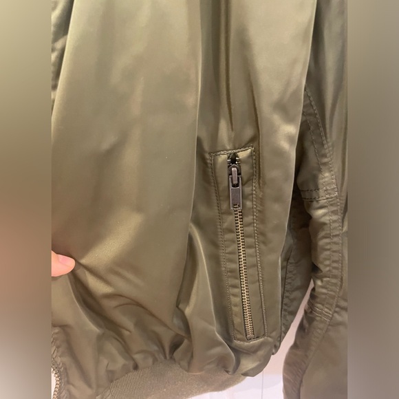 GAP green bomber jacket - Picture 8 of 12